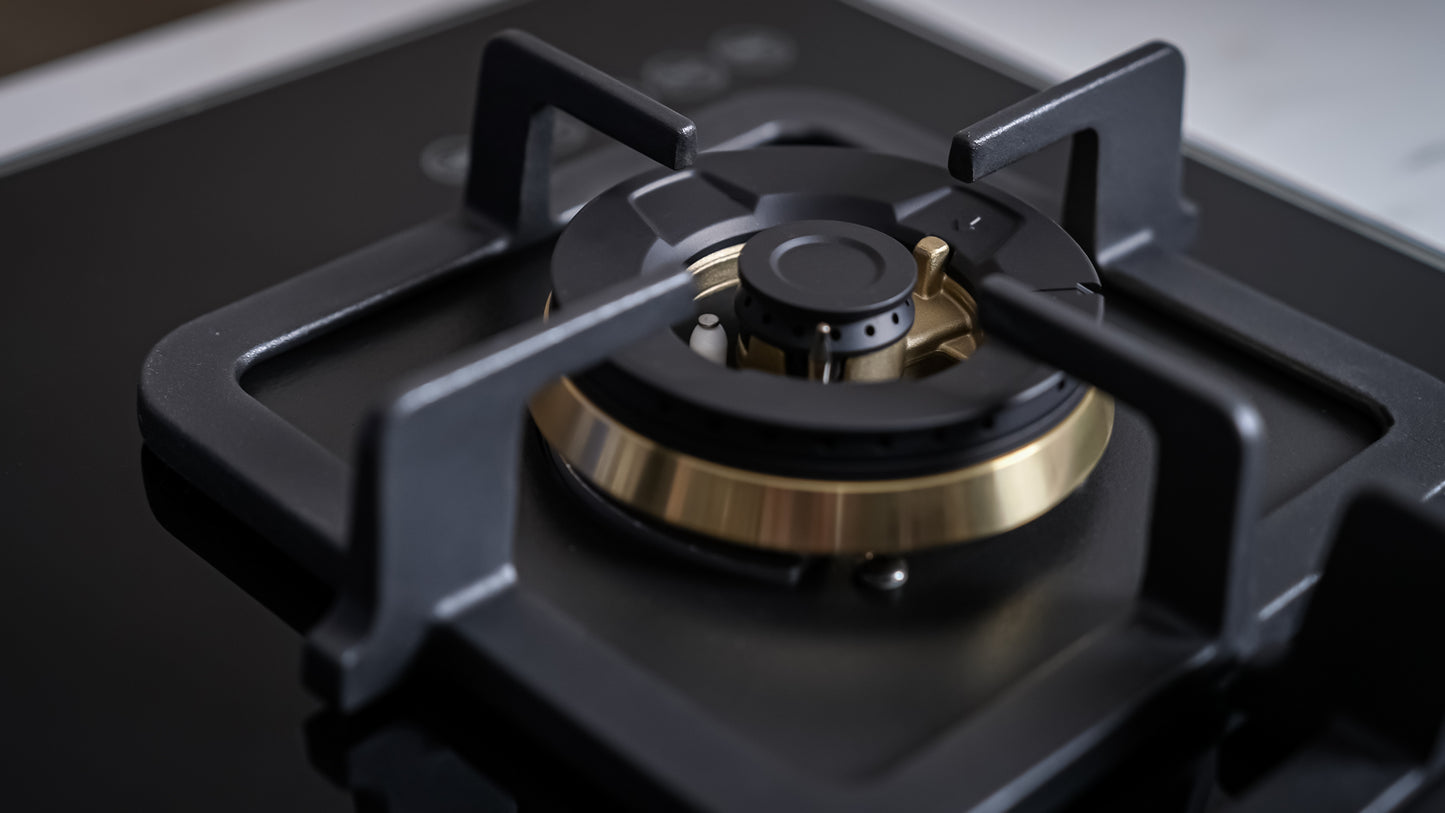 Black Gold Series | Model: B520 | High Power Brass Burners | Explosion Proof 8mm Black Glass | 90cm width